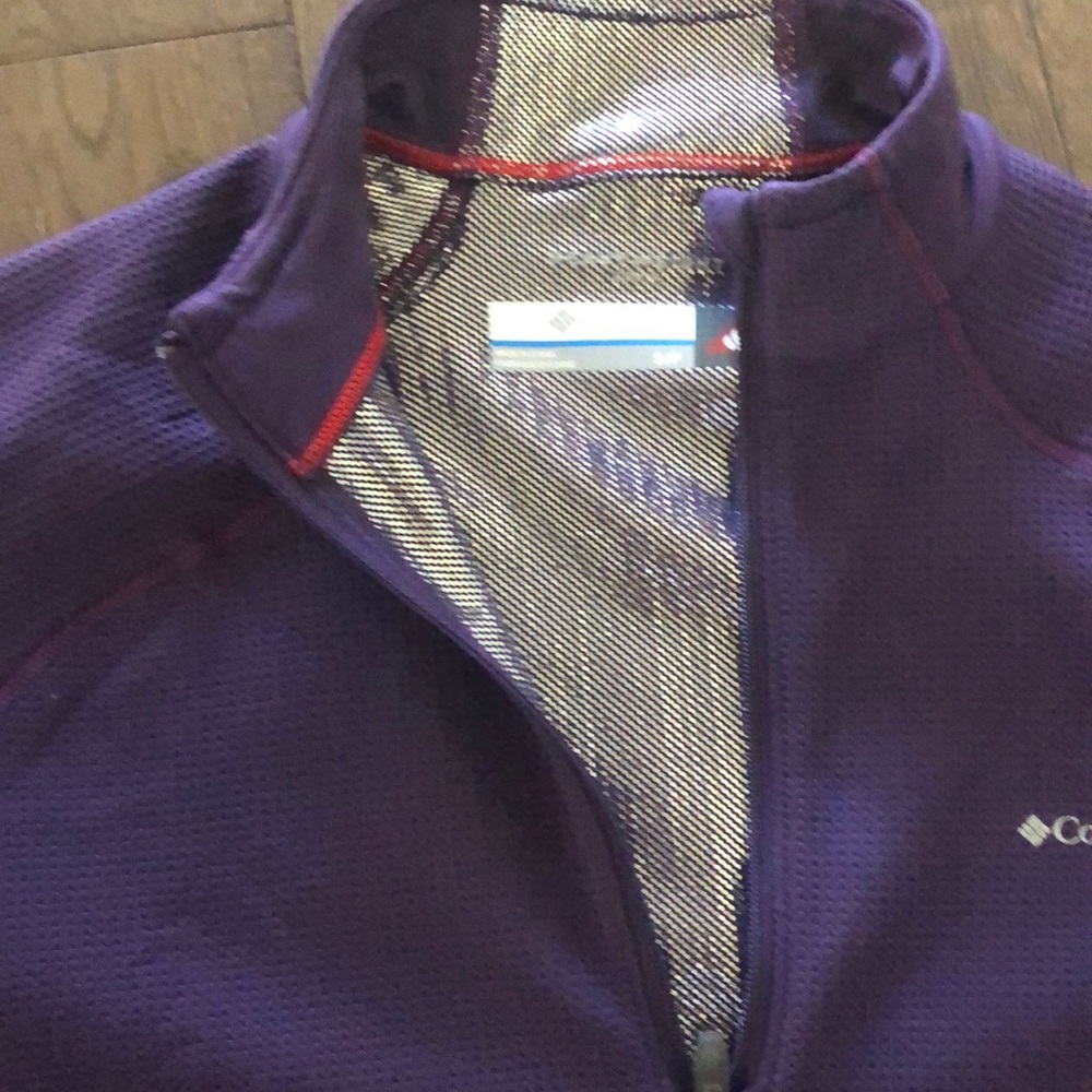 Columbia Pullover - image 2